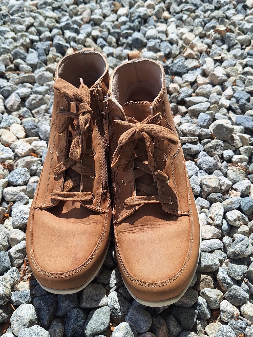 Vionic Shawna weather-resistant high-top sneaker boot Womens 10